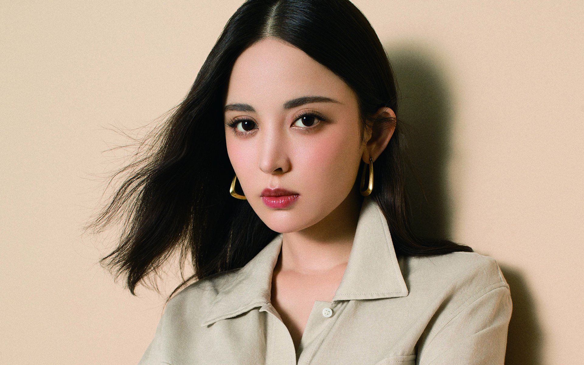 无声的战争,当绿茵场与硬木地板的战术革命相遇