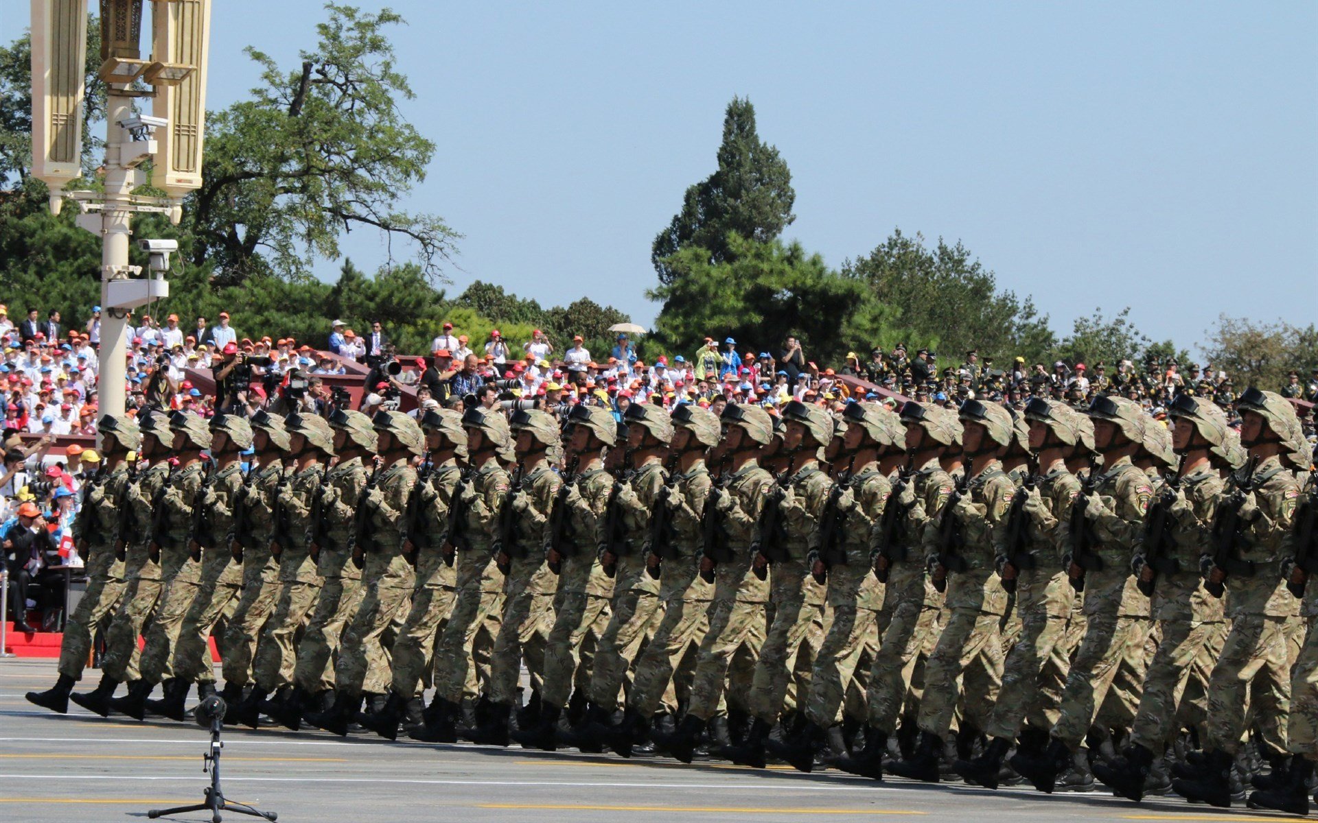 风暴眼，当巴拉圭的铁壁遇上乌拉圭的闪电，贝林厄姆的火热状态能否穿透雨林？