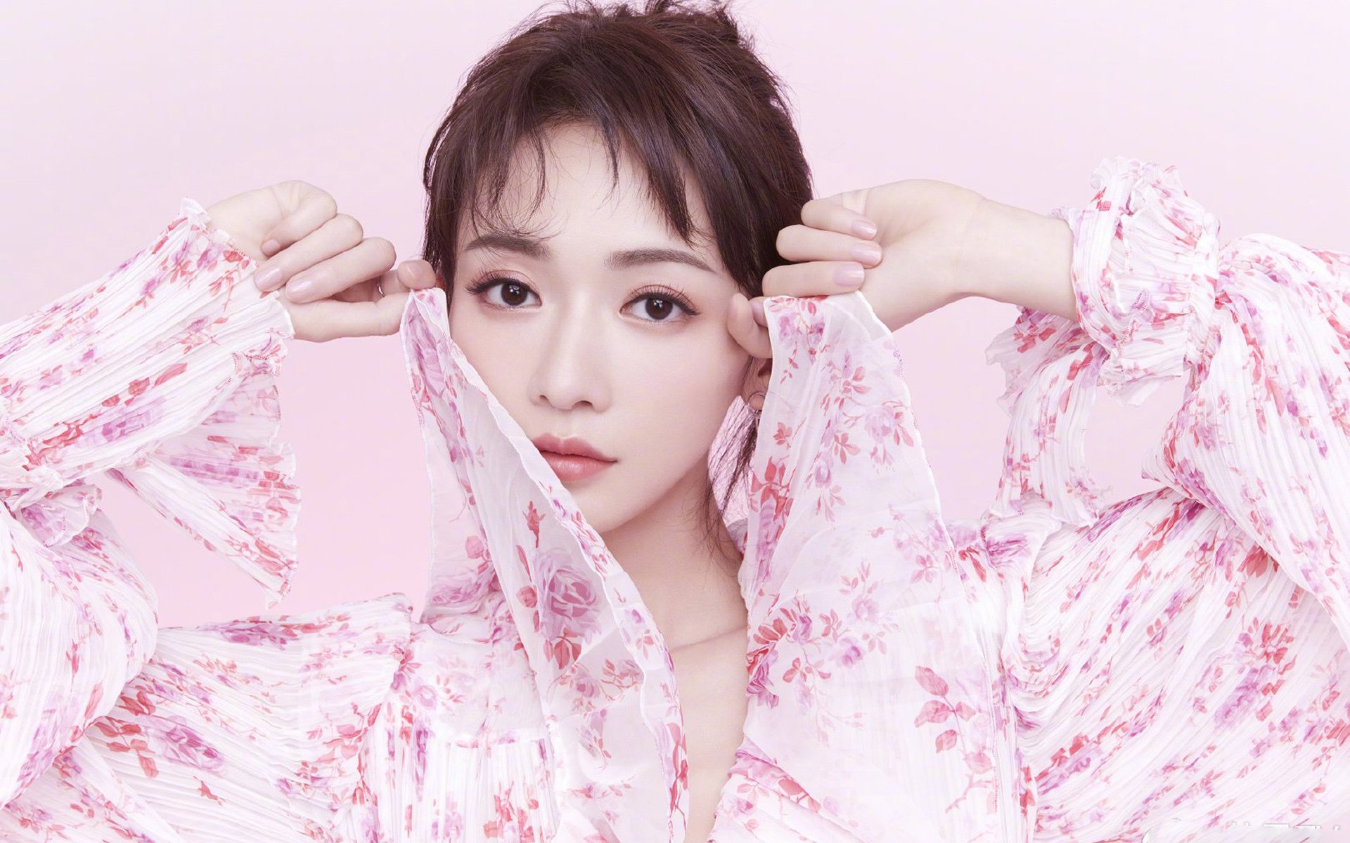 东方双星闪耀，三笘薰的绝杀艺术与中国的单节风暴